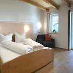Kneisl Apartamento *